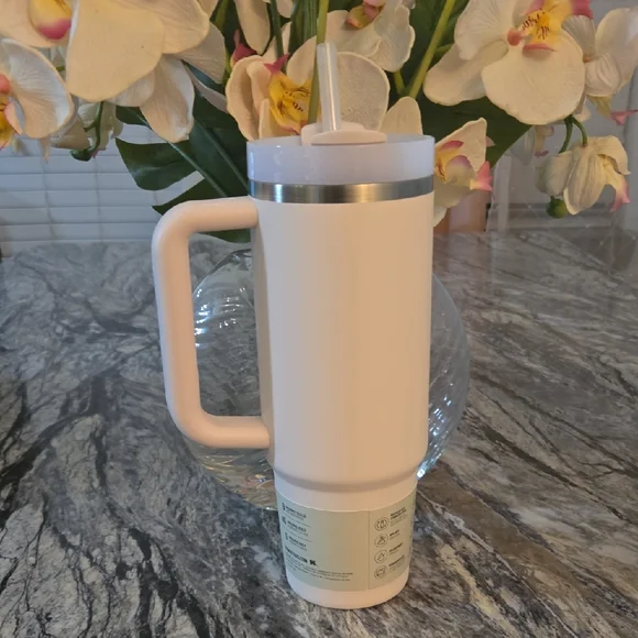 Stanley Light Pink Travel Tumbler with Handle and Straw - Picture 2 of 3